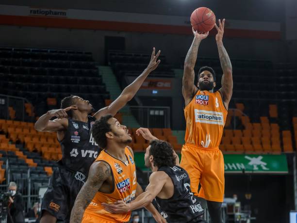 任后腰角色 任后腰角色