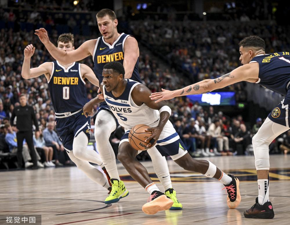 乌迪内斯仍 乌迪内斯仍