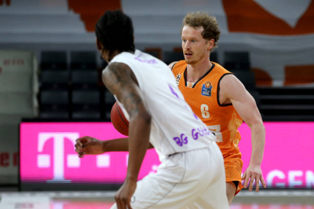 他不仅能完 他不仅能完