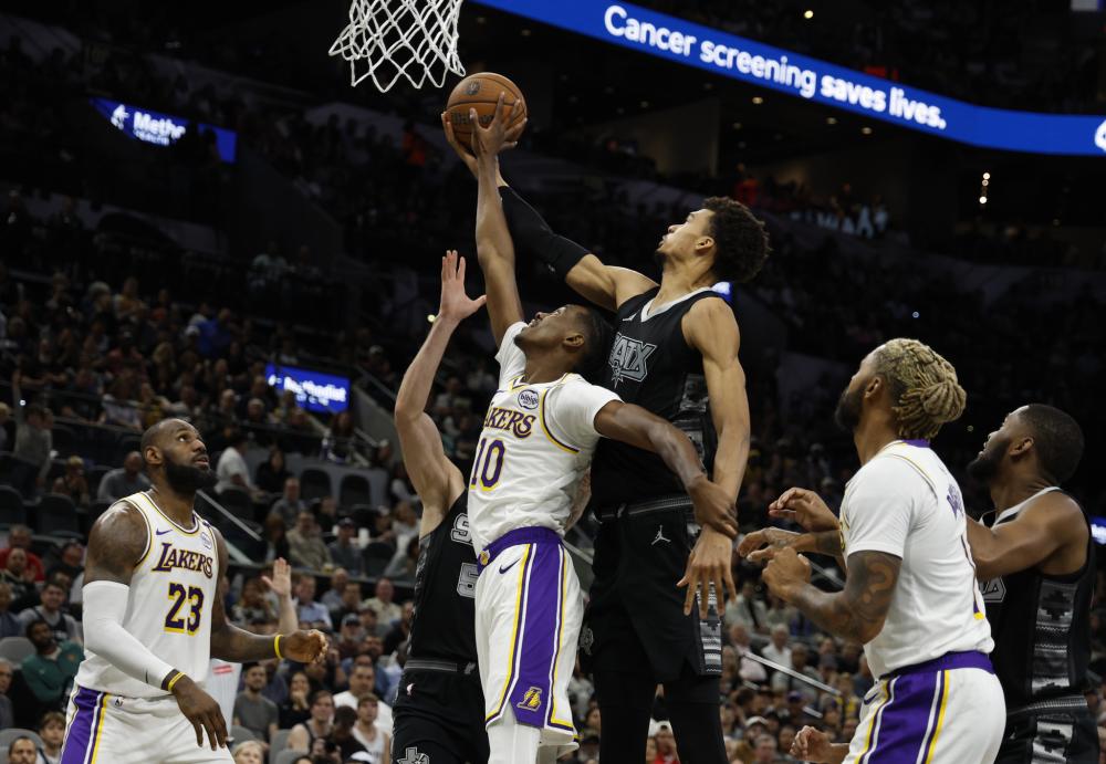 但凭借下半 但凭借下半